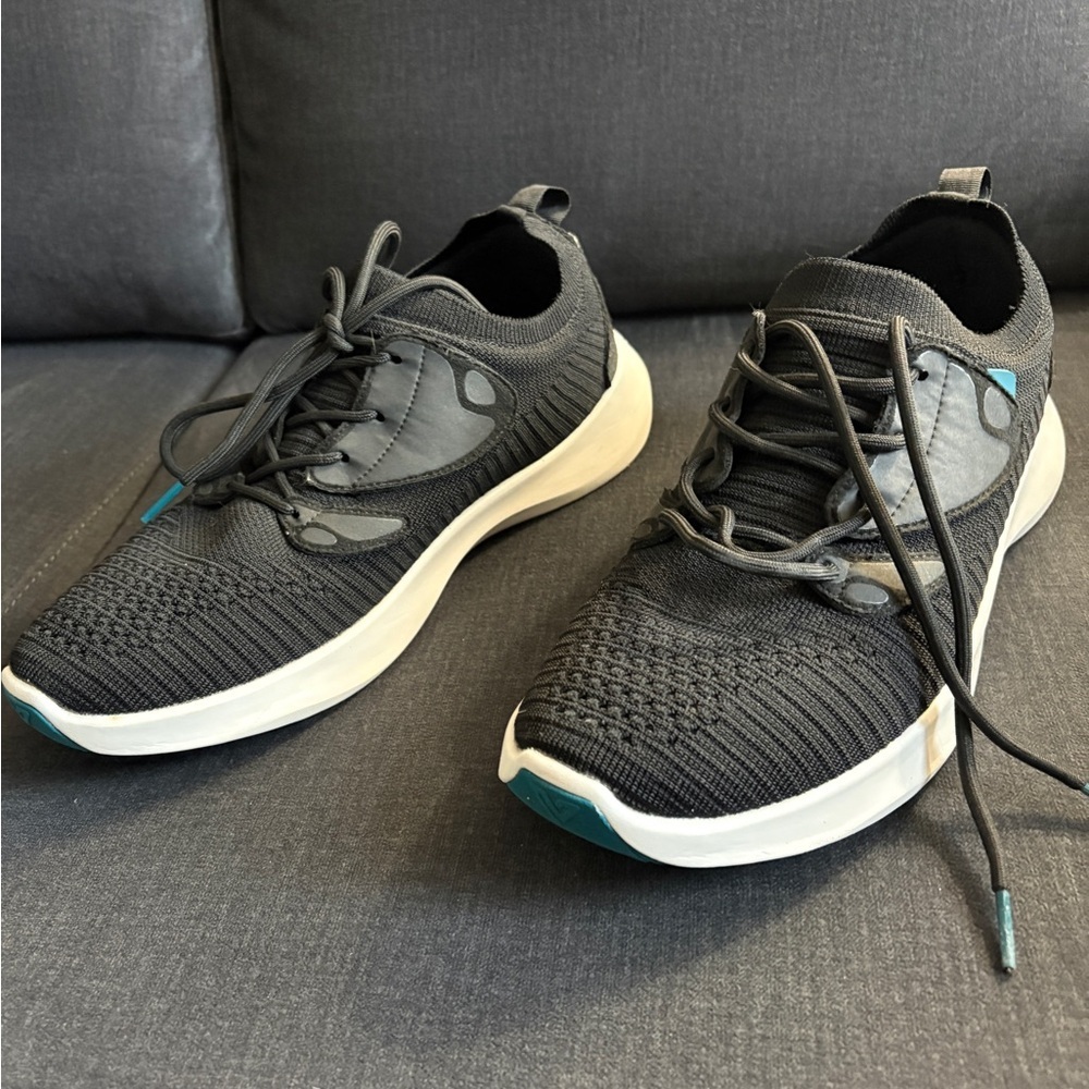 VESSI Everyday 2.0 Women’s Black Knit Sneakers Size 11
